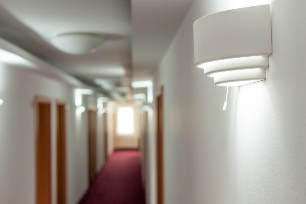 Hotel Europejski Nysa Extérieur photo