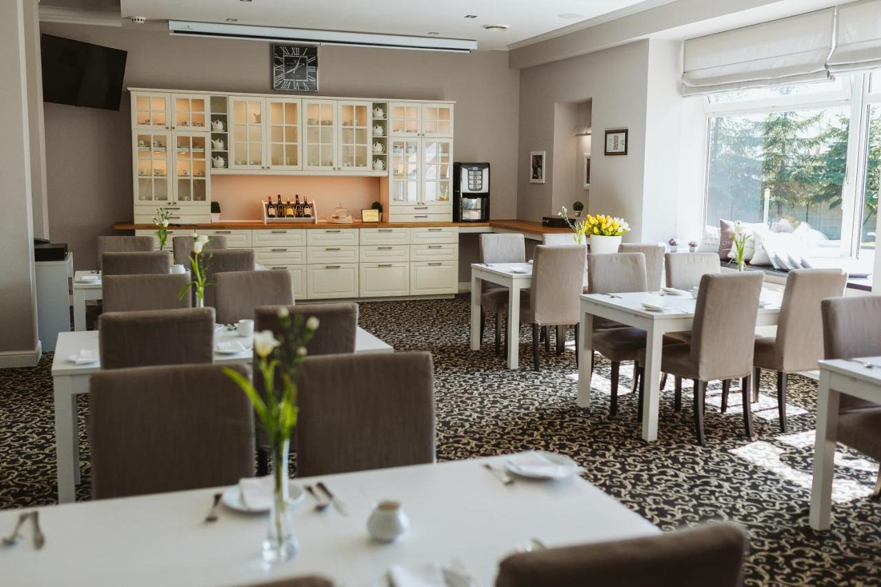 Hotel Europejski Nysa Extérieur photo